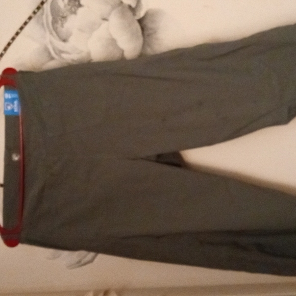 Woman's Kuhl short pants - Picture 7 of 8